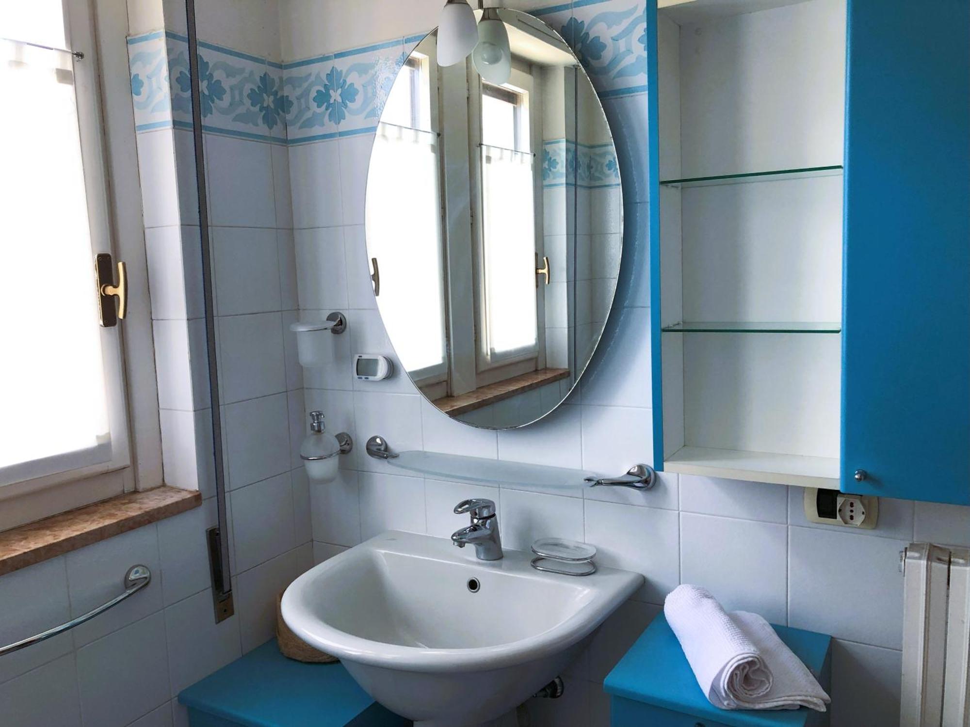 Bright Penthouse Close To Center With Terrace And Lake View Lecco Extérieur photo